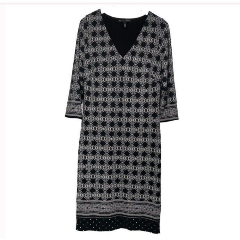 White House Black Market Medallion Stretch Reversible Sheath Black Dress Medium